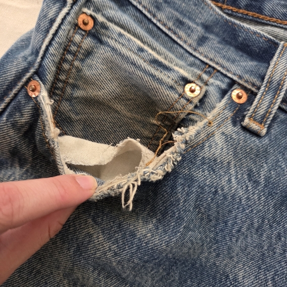 Levi's 501 Fit Perfectly Worn Distressed Men's Blue Jeans 36×32 36 Inch Waist - Picture 9 of 13